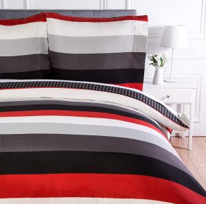 AmazonBasics - Biancheria da letto con semplici strisce rosse 8